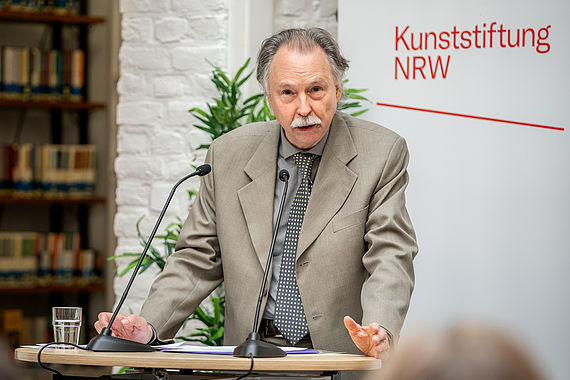 Dr. Adan Kovacsics (Foto: Kunststiftung NRW © Markus J. Feger)